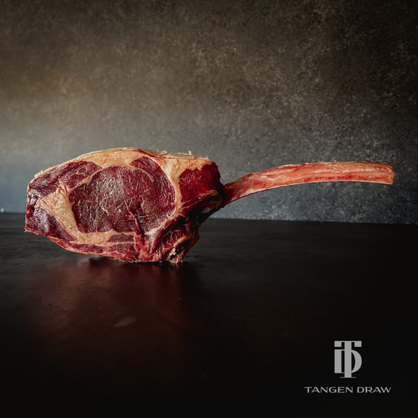 Bison Tomahawk, Dry Aged